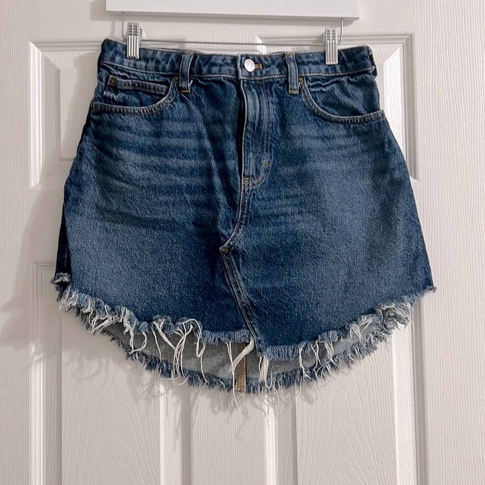 FREE PEOPLE Sky High Mini Skirt💙